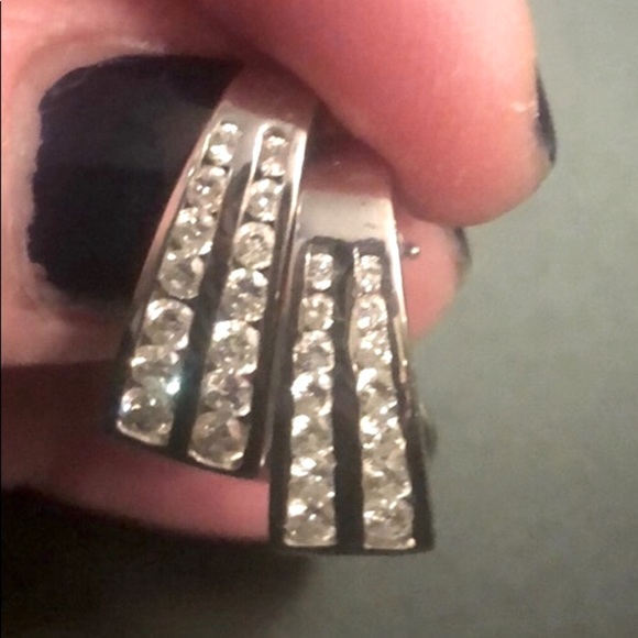 Jewelry - GORGEOUS! Earrings:White gold and 28 diamonds